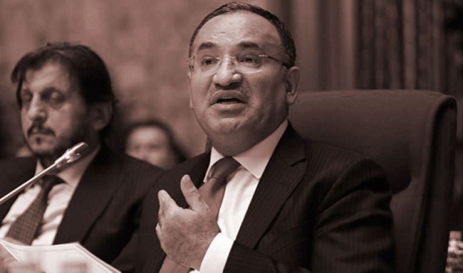 Adalet Bakanı Bekir Bozdağ, muhalefetin soru önergelerine yanıt vermedi
