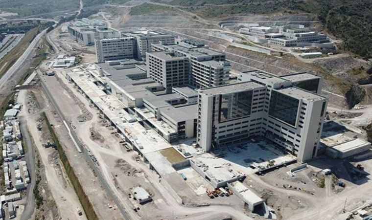 İzmir’de Bayraklı Şehir Hastanesi’nin açılışı yine ertelendi
