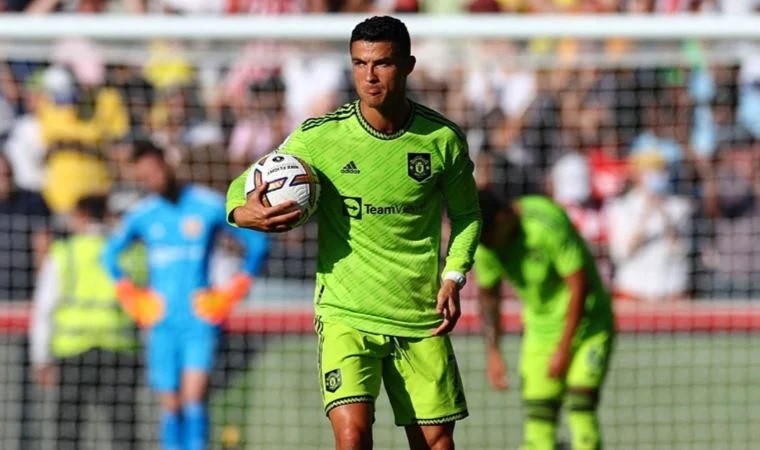 Premier Lig'de Brentford'dan tarihi galibiyet! Manchester United'ı 4 golle geçti!