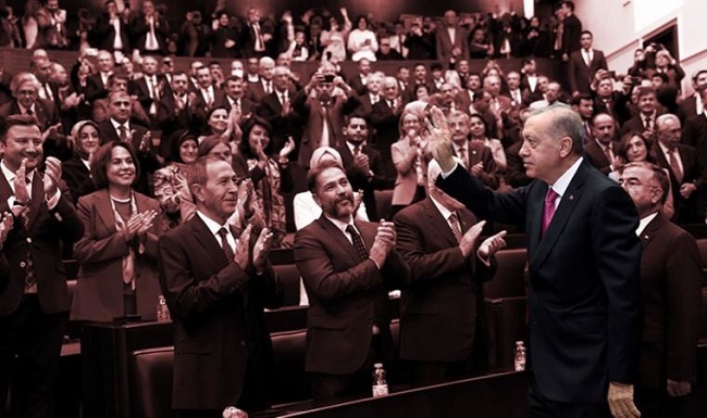 AKP'li Numan Kurtulmuş, canlı yayında açıkladı: İşte Erdoğan'ın masasındaki anket
