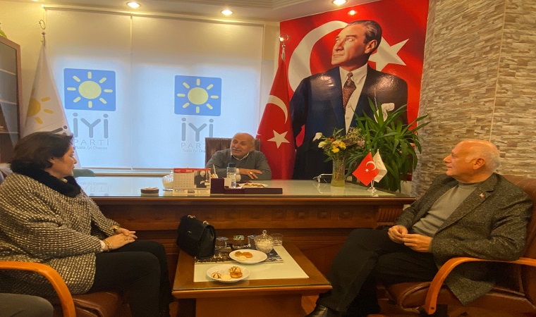 Cemil Ekşi yeni seçilen İyi Parti Tuzla İlçe Başkanına hayırlı olsun ziyareti yaptı