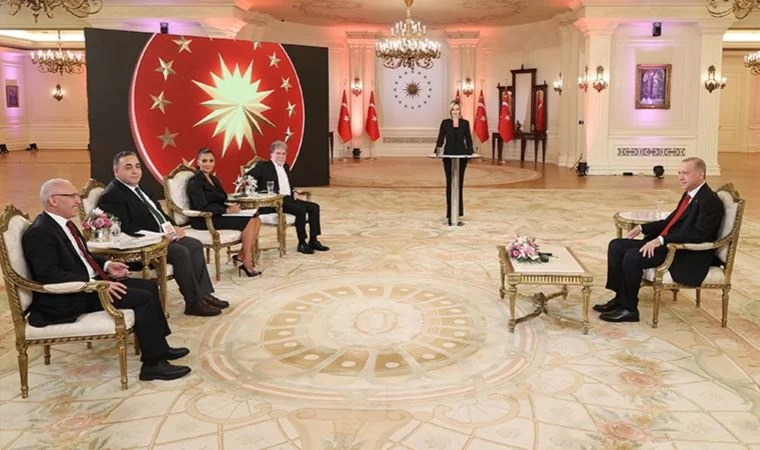 Erdoğan, Selvi'ye 'köşende gereğini yapacaksın' dedi, Öztrak'tan tepki geldi: 'Saray'ın kibirlisi itiraf etmiş'