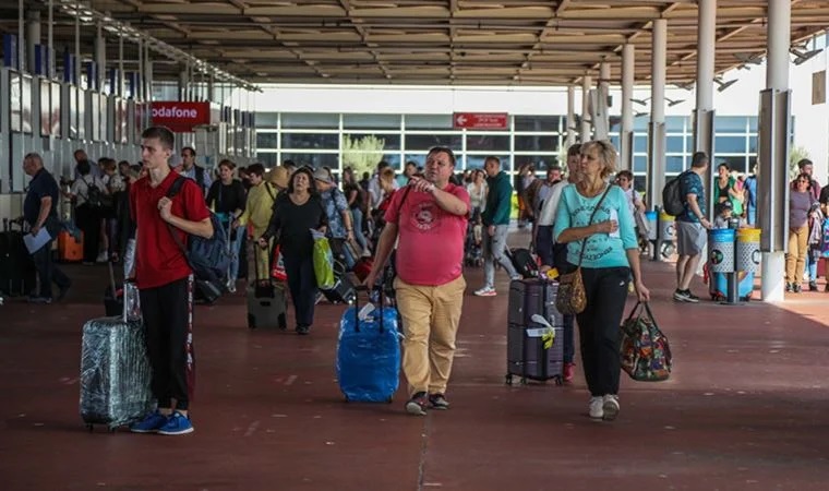 Kısmi seferberlik sonrası Rusya'dan Antalya'ya akın ettiler