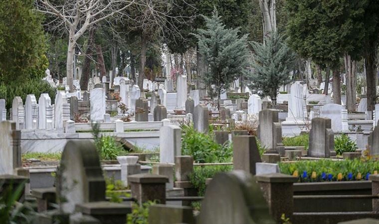 Ölmek de 'lüks' oldu: Mezarlık ve mezar taşı fiyatları uçtu