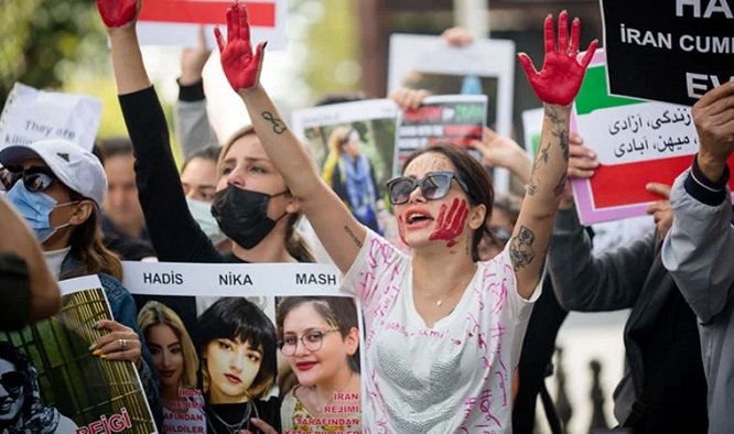 İran'da başlayan eylemler dördüncü haftada da devam ediyor: 'Molla Rejimi istemiyoruz’