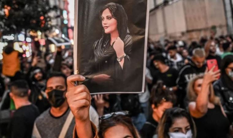 Ortadoğu'da din baskısının sonuçları görüldükçe Türkiye'de laikliği benimseyenler artıyor: Atatürk devrimleri dincilerin korkusu