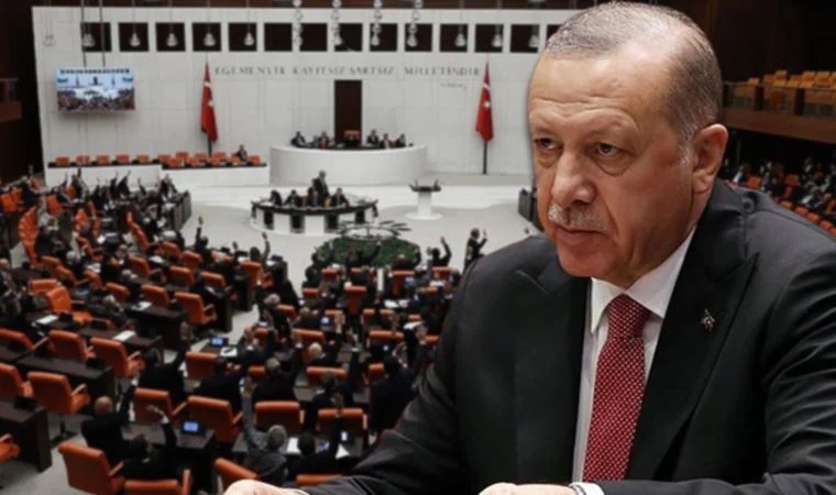 Siyasetçiler, Erdoğan’ın 2023 seçimlerinde üçüncü kez adaylığıyla ilgili tartışmaları yorumladı: 'Kriz çıkarmak istiyor'