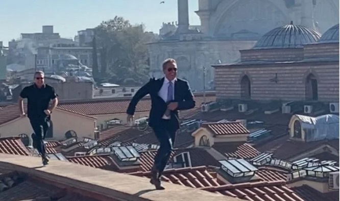 ABD'nin Ankara Büyükelçisi Flake, Kapalıçarşı'nın çatısında 'fotoğraf' verdi