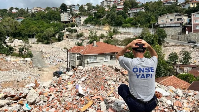 Tokatköy'de yıkım sürüyor: İnsanlar evini terk etmek istemiyor