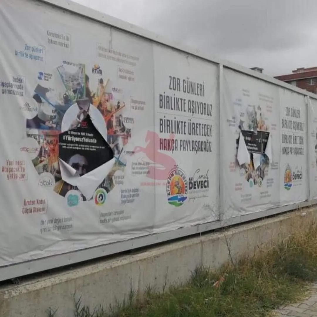 Atatürk'lü bilbordlara çirkin saldırı 