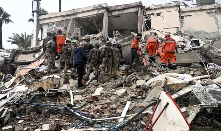 Depremler sonrasında oluşan koordinasyon eksikliğini uzmanlar değerlendirdi: 'TSK sahaya geç sürüldü'
