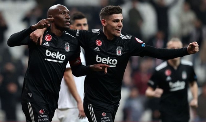 Beşiktaş'ta Atiba Hutchinson, forma için gün sayıyor!