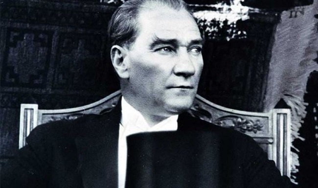 Uzmanlar, 10 Kasım'da '6 Ok'u anlattı... 'Anmak değil anlamak: Çünkü Atatürk bir fikirdir'